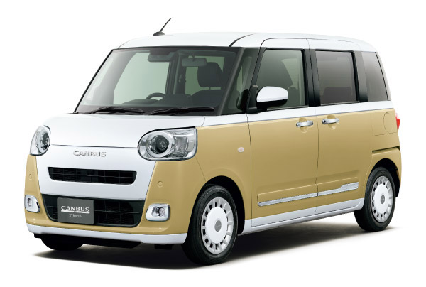 ストライプスG“インテリアセレクション” 2WD。ボディカラーはシャイニングホワイトパール〈W25〉×サンドベージュメタリック〈T34〉【XL9】